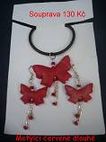 Červení motýlci s perličkami<br>cena 130 Kč